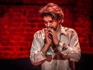 Ben-Whishaw-in-Bakkhai2 Photo credit Marc Brenner